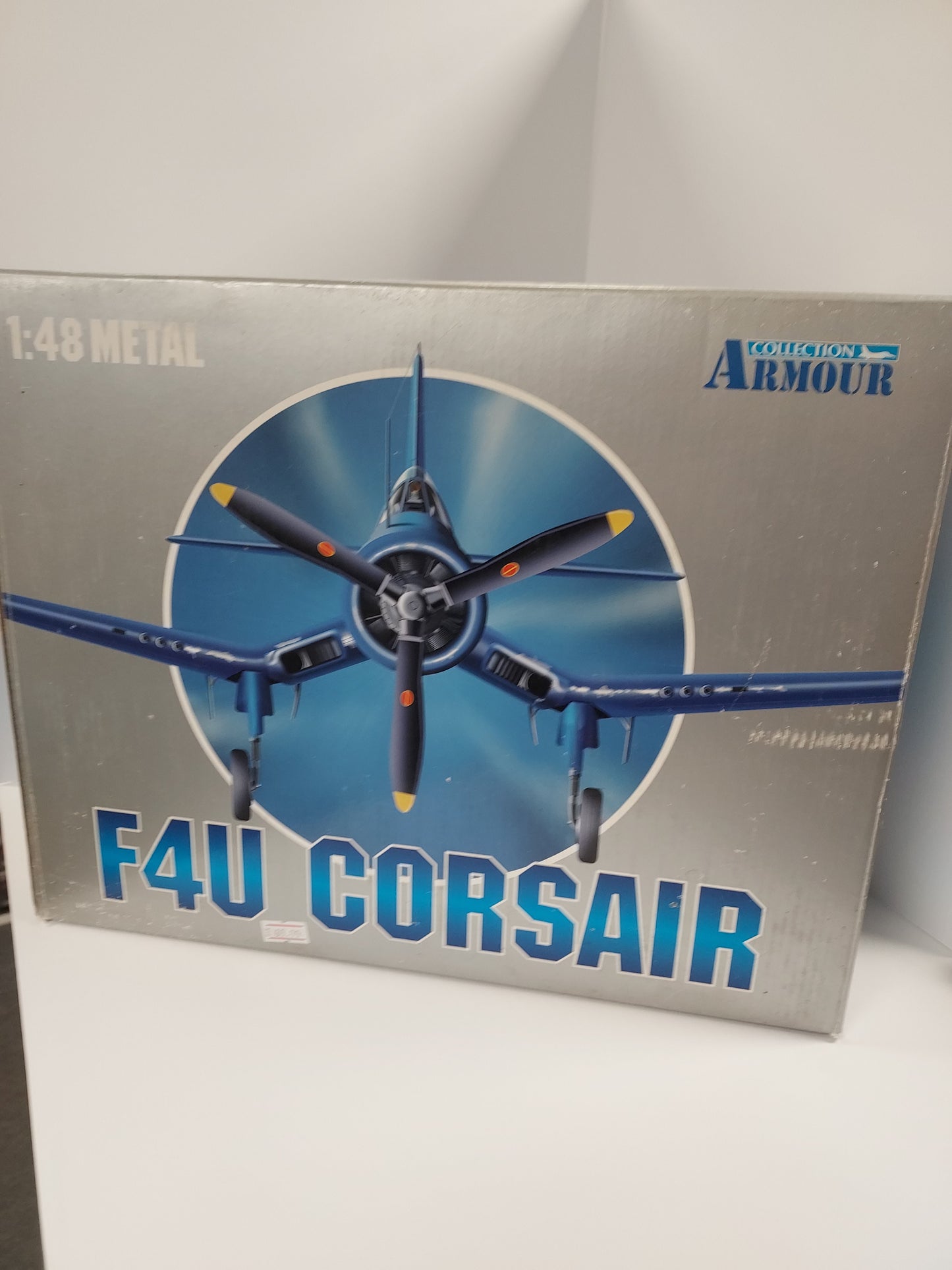 F4U Corsair 1:48 Metal Plane